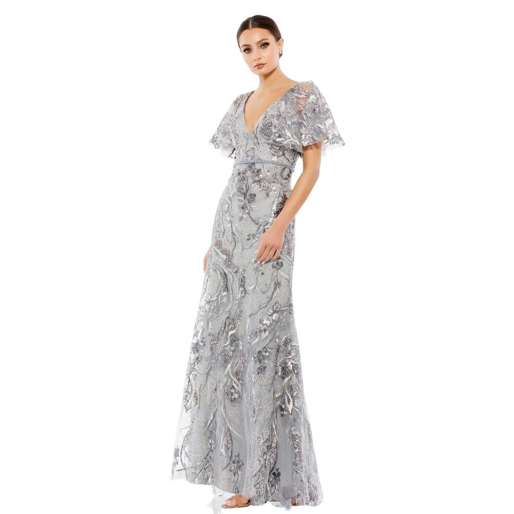 Mac Duggal NWT Flutter Sleeve V-Neck Beaded Embroidered Dress in Platinum Size 6